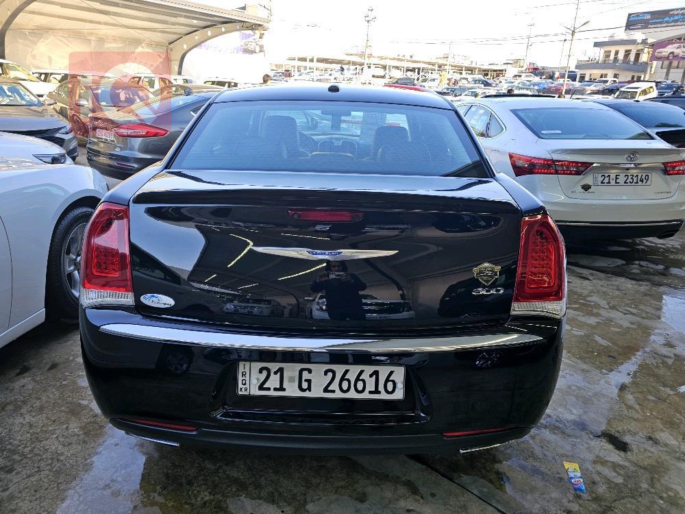 كرايسلر 300